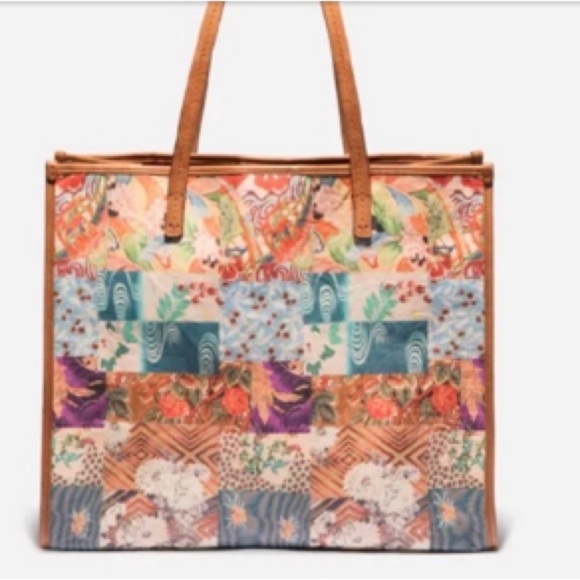 🆕 Johnny Was Grace Iconic Patchwork Tote Bag Tan Leather Iconic Patchwork Design - Picture 8 of 16